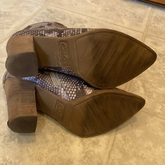 Carlos Santana Women’s Snakeskin Ankle Boots - 6M - Picture 3 of 10